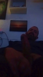 BearJuan webcam model stream image
