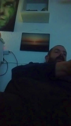 BearJuan webcam model stream image