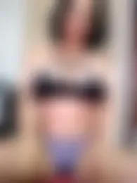 Friendly_2024 webcam model stream image