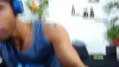 Interracial_Snow_Bunny webcam model stream image