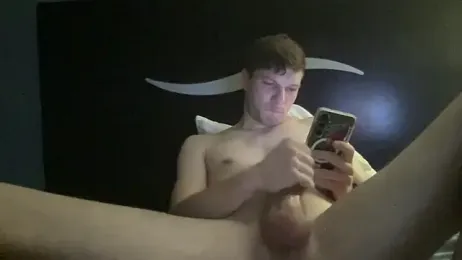 Kcruisemysteryclouds webcam model stream image