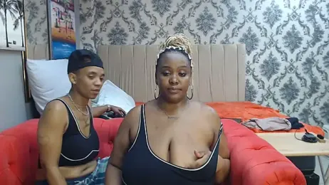 Thasha8 webcam model stream image