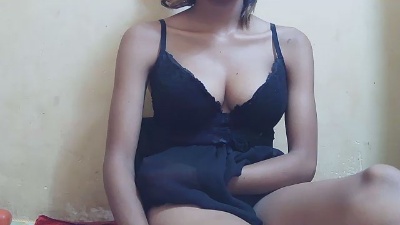 LunahXi webcam model stream image