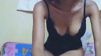 LunahXi webcam model stream image