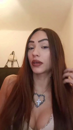 Luciavolvi4 webcam model stream image