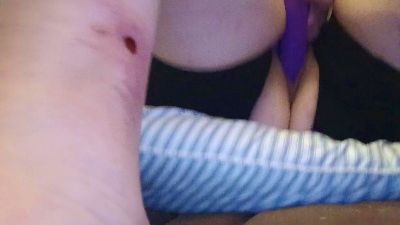 Fuqmeovrplz webcam model stream image