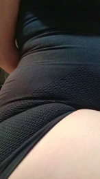 Fuqmeovrplz webcam model stream image