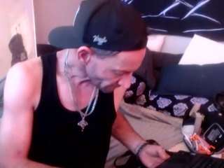 lickthecatsoftly69 webcam model stream image