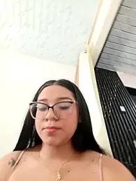 -VICKKY webcam model stream image