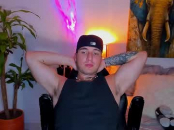 liam_oficial webcam model stream image