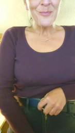 Novaryn webcam model stream image