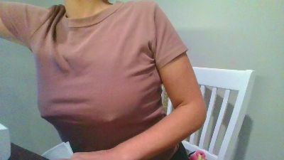 Novaryn webcam model stream image