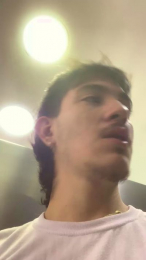 Bayron_77 webcam cam4 model stream image