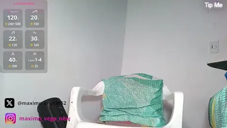 maximo_vega_newv webcam model stream image