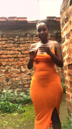Meemshaki webcam model stream image