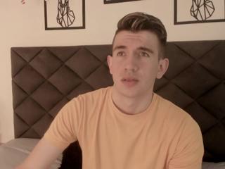 Mikael Slow webcam model stream image
