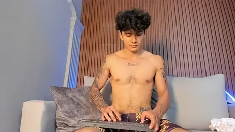 Leo_santoro webcam model stream image