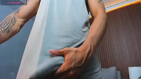 Leo_santoro webcam model stream image