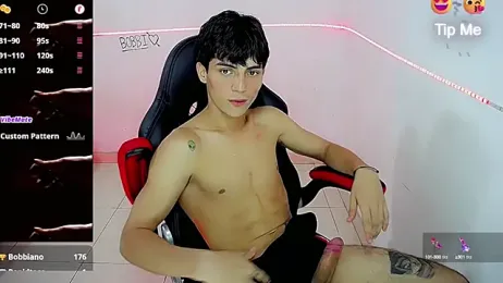 Thommy_cute webcam model stream image
