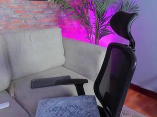 Alisse Baker webcam model stream image
