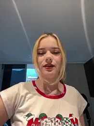 NicoleCut webcam model stream image