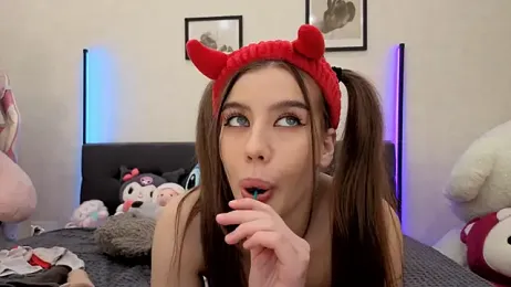 dolly_ll webcam model stream image