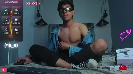 Devil_Smoke_ webcam model stream image
