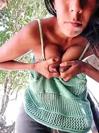 LucyNatural webcam model stream image