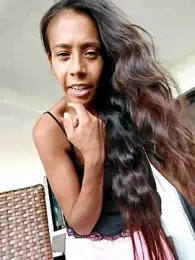 LucyNatural webcam model stream image