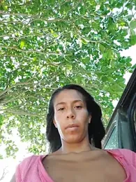 LucyNatural webcam model stream image