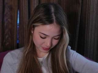 lornagambee webcam model stream image