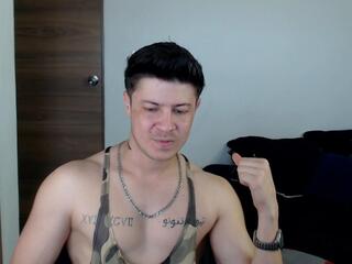 Liam Johnsoon webcam flirt4free model stream image