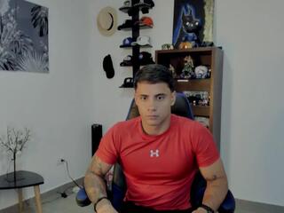 Aiden Owens webcam model stream image