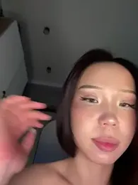 hinarin webcam model stream image