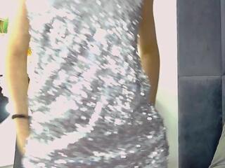 Ariel Loove webcam model stream image