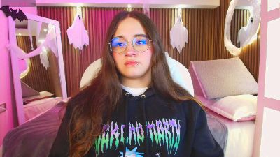 Emmajones9 webcam model stream image