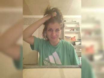 Love_is_life_2025 webcam model stream image