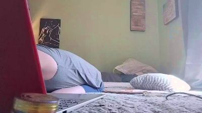 Edwardlong webcam model stream image