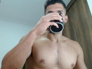 Tom Wills webcam model stream image