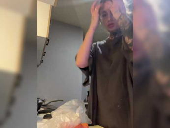 Lil_Lu webcam model stream image