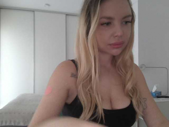 pinkpanther8899 webcam model stream image