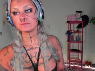 Aurora Ber webcam model stream image