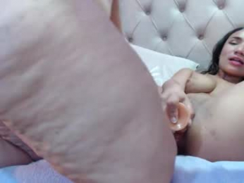lia_milky66 webcam model stream image