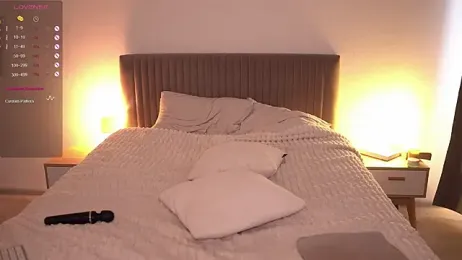 arielbell_ webcam model stream image