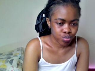 Bena Tanaka webcam model stream image