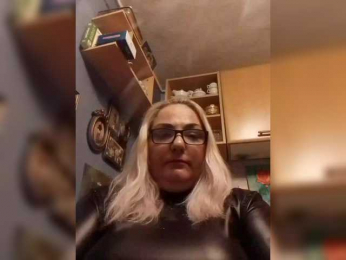 alinaalina44 webcam model stream image