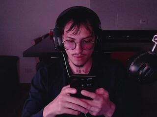 Teo Fania webcam flirt4free model stream image