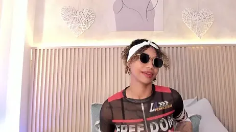 daiana_curly webcam stripchat model stream image