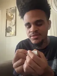 Mrmakeherwet_Tez webcam model stream image