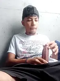 Elputas webcam model stream image